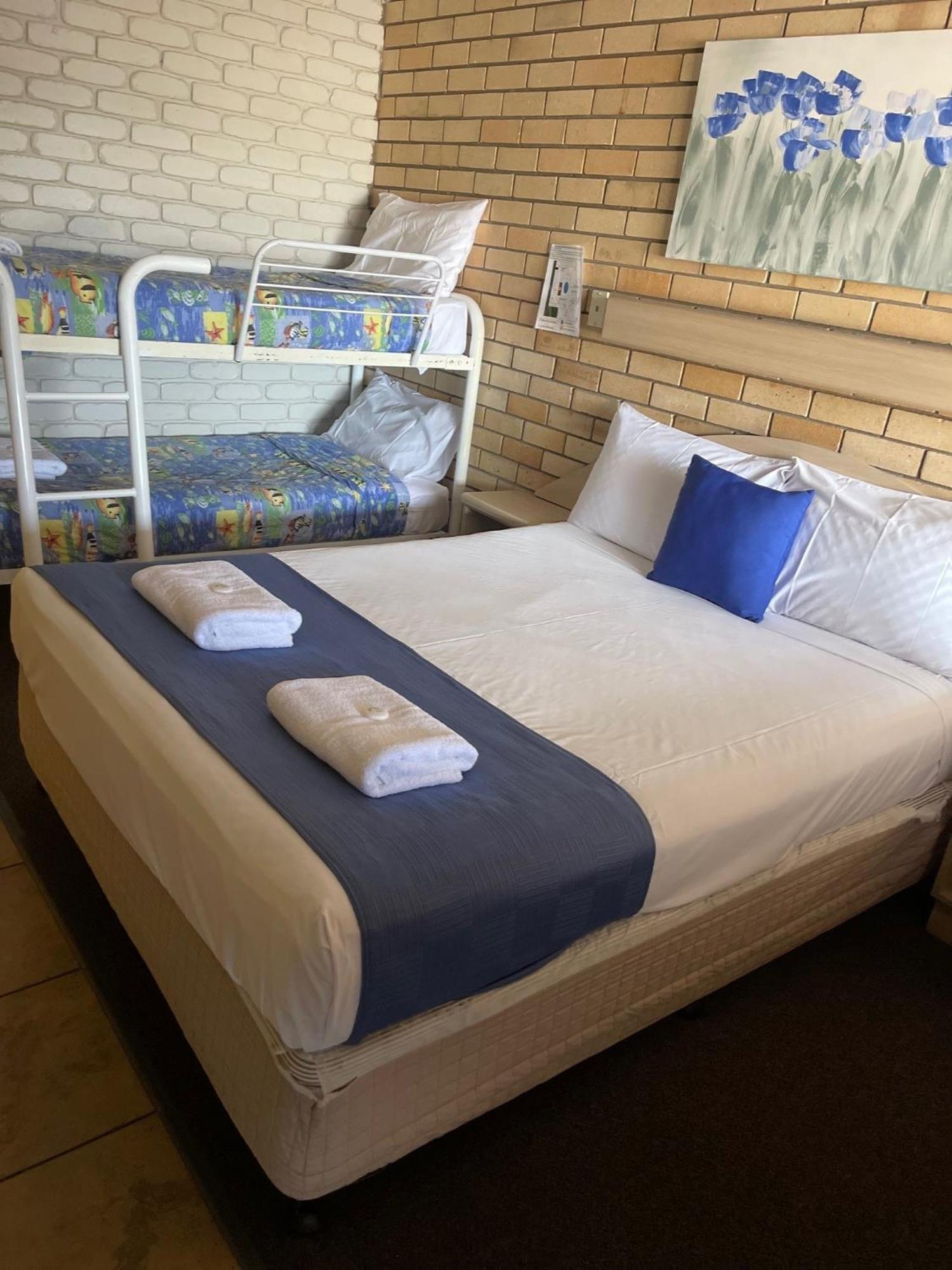 Castle Motor Lodge Боуен Екстер'єр фото