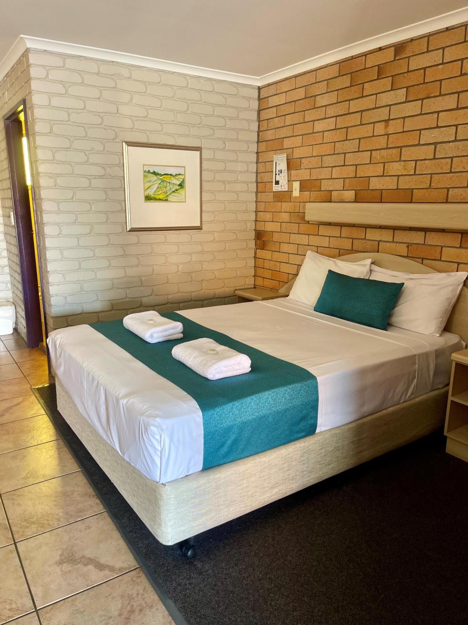 Castle Motor Lodge Боуен Екстер'єр фото